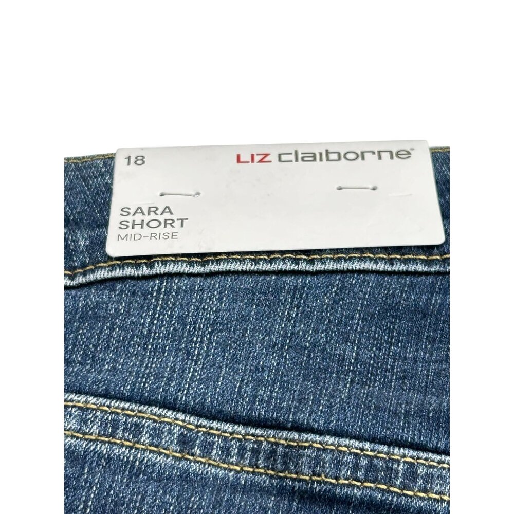 Liz Claiborne Womens Mid-Rise Sara Denim Shorts Size 18 Blue Made In Pakistan - Picture 9 of 11